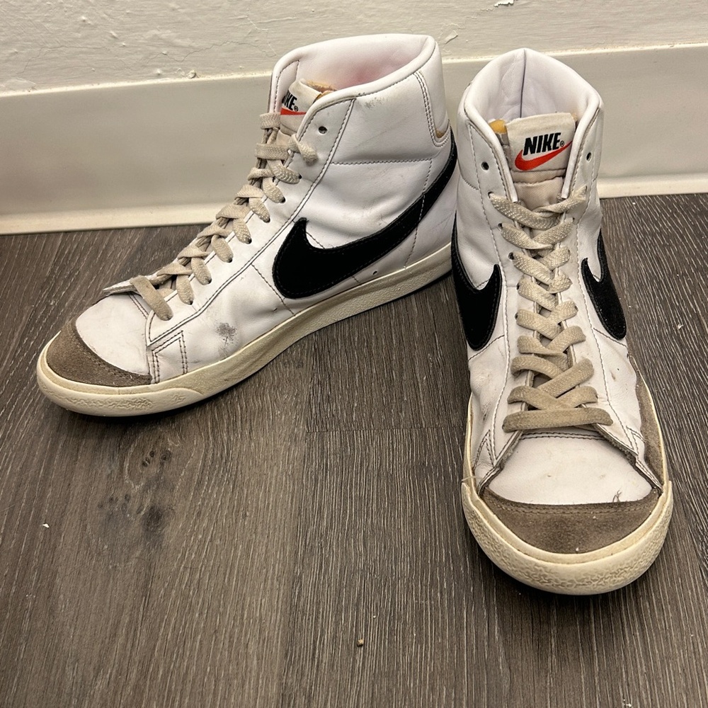 GUC - Nike Blazers Mid 77 - women’s sz 8.5